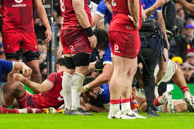 Julien Marchand of France scores a try for his team during the Guinness Six Nations match Wales vs France at Principality Stadium, Cardiff, United Kingdom, 15th February 2026

(Photo by Andrew Lewis/News Images)