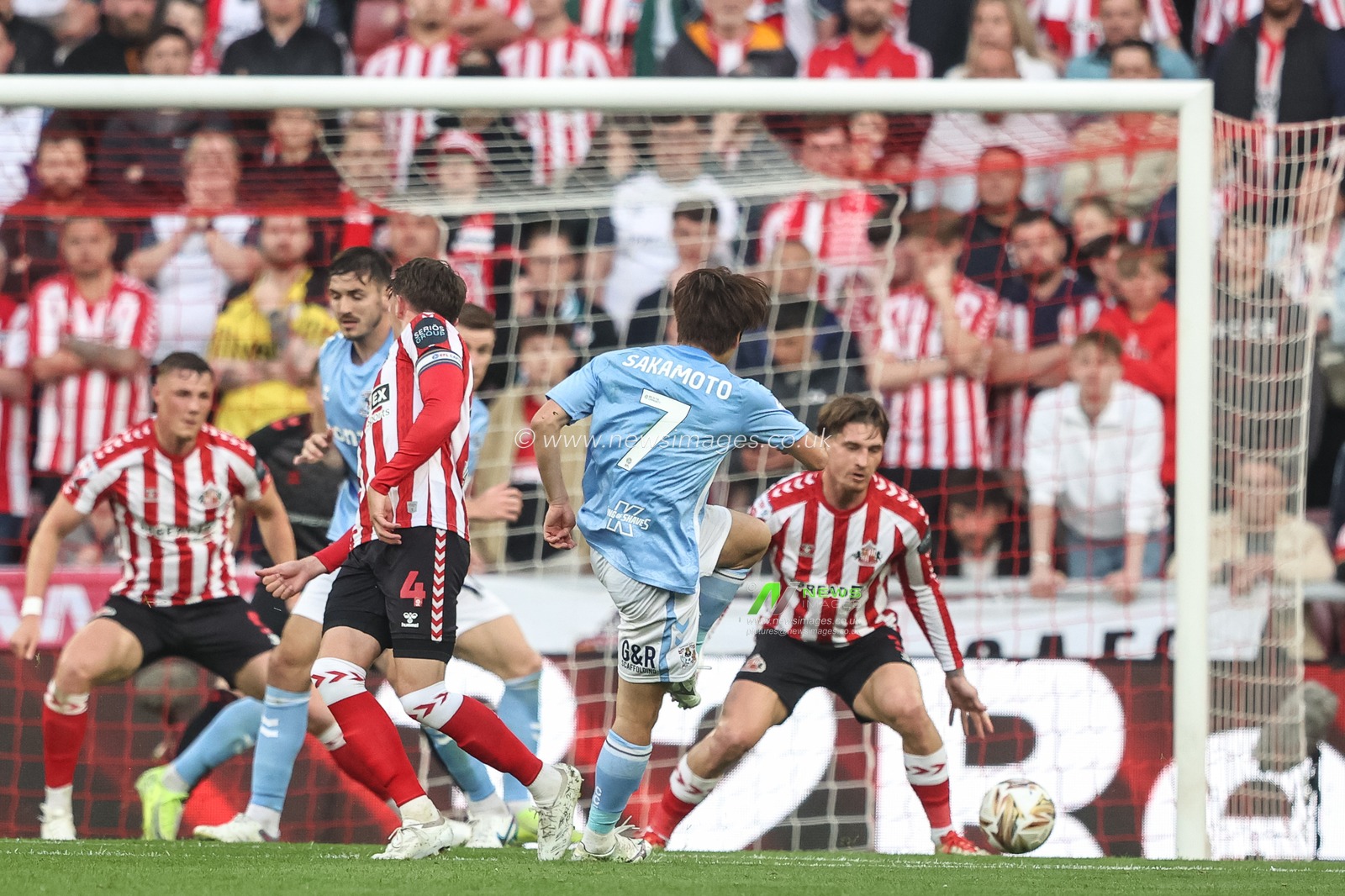 Tatsuhiro Sakamoto of Coventry City shoots just wide of the post during the Sky Bet Championship Playoff Semi-final match Sunderland vs Coventry City at Stadium Of Light, Sunderland, United Kingdom, 13th May 2025

(Photo by Alfie Cosgrove/News Images)