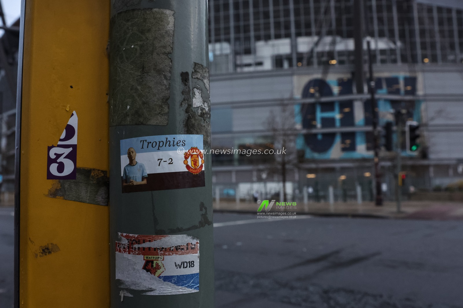 A Man City 7-2 Man Utd sticker on a crossing post during the Premier League match Manchester City vs Sunderland at Etihad Stadium, Manchester, United Kingdom, 6th December 2025

(Photo by Mark Cosgrove/News Images)

*** GER AUT SUI OUT ***