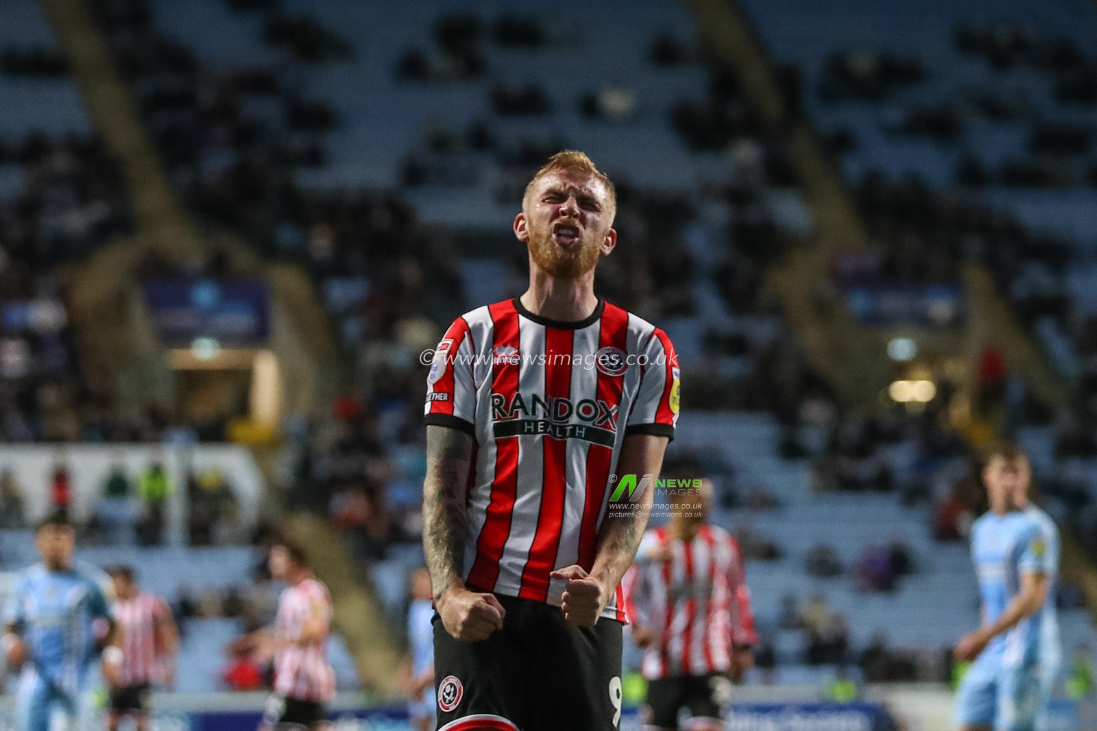 Oliver McBurnie #9 of Sheffield United looks dejected during the Sky Bet Championship match Coventry City vs Sheffield United at Coventry Building Society Arena, Coventry, United Kingdom, 19th October 2022

(Photo by Gareth Evans/News Images)