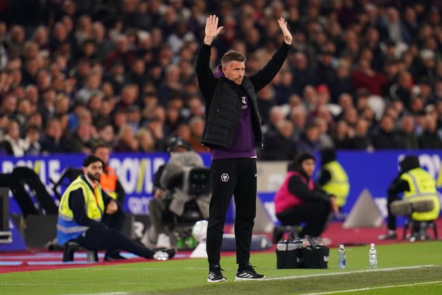 Rob Edwards manager of Wolverhampton Wanderers during the Premier League match West Ham United vs Wolverhampton Wanderers at London Stadium, London, United Kingdom on 10 April 2026

(Photo by Harvey Murphy/News Images)