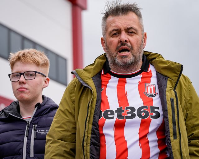 Stoke City fans arrive at the stadium during the Sky Bet Championship match Stoke City vs Sheffield Wednesday at Bet365 Stadium, Stoke On Trent, United Kingdom on 03 April 2026

(Photo by Maynard Manyowa/News Images)
