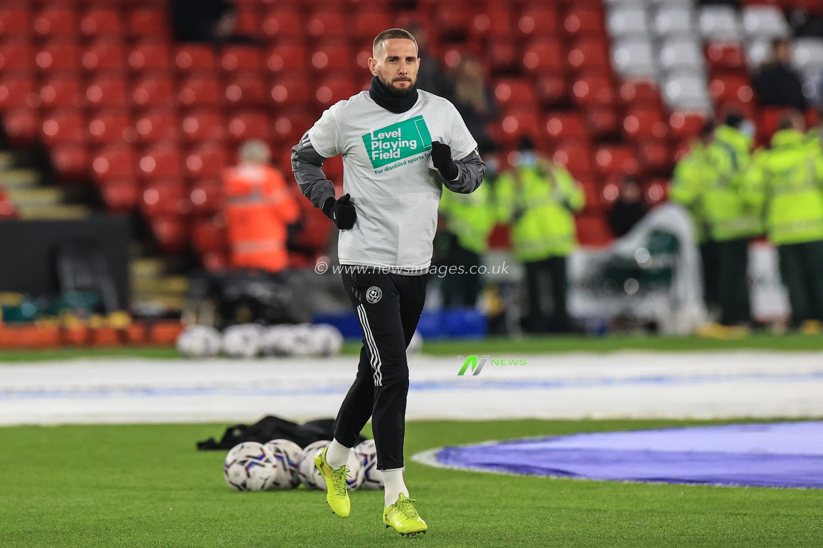Conor Hourihane #24 of Sheffield United during the pre-game warmup