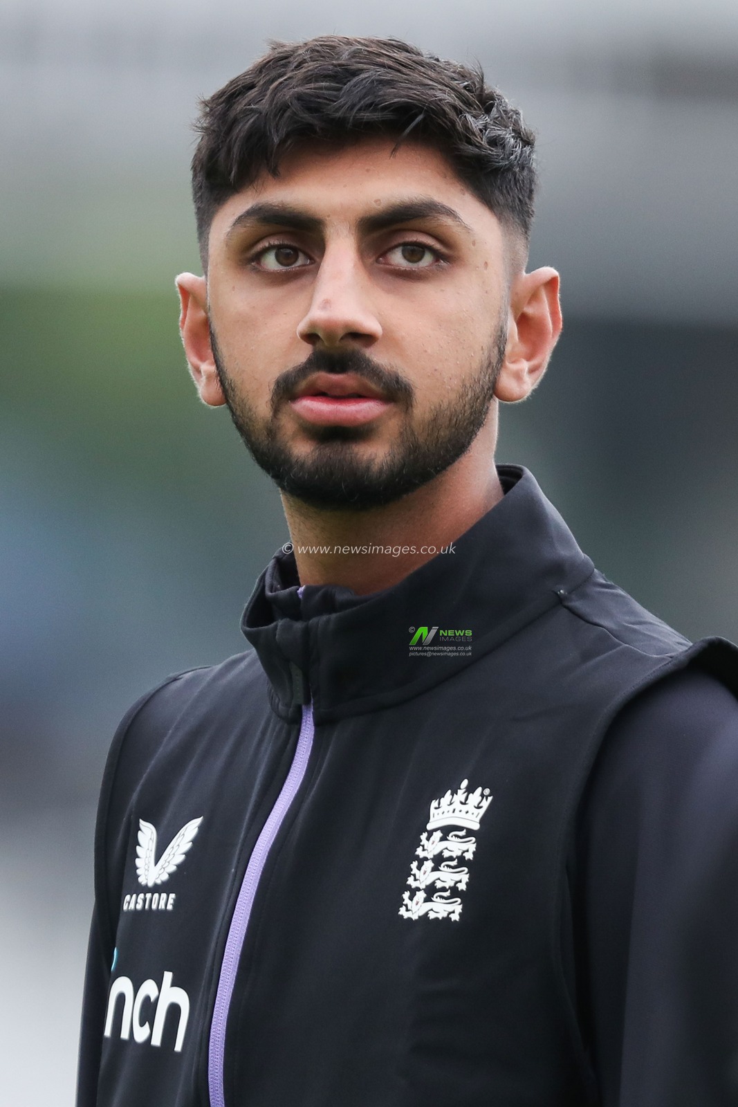 Shoaib Bashir of England warms up prior to England v Sri Lanka 2nd Rothesay Test Match Day 3 at Lords, London, United Kingdom, 31st August 2024

(Photo by Izzy Poles/News Images)