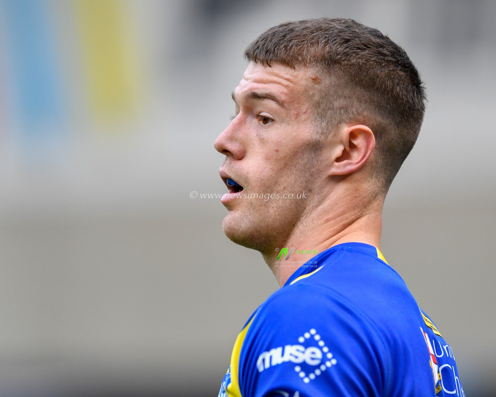 Nathan Roebuck (28) of Warrington Wolves in action during the game