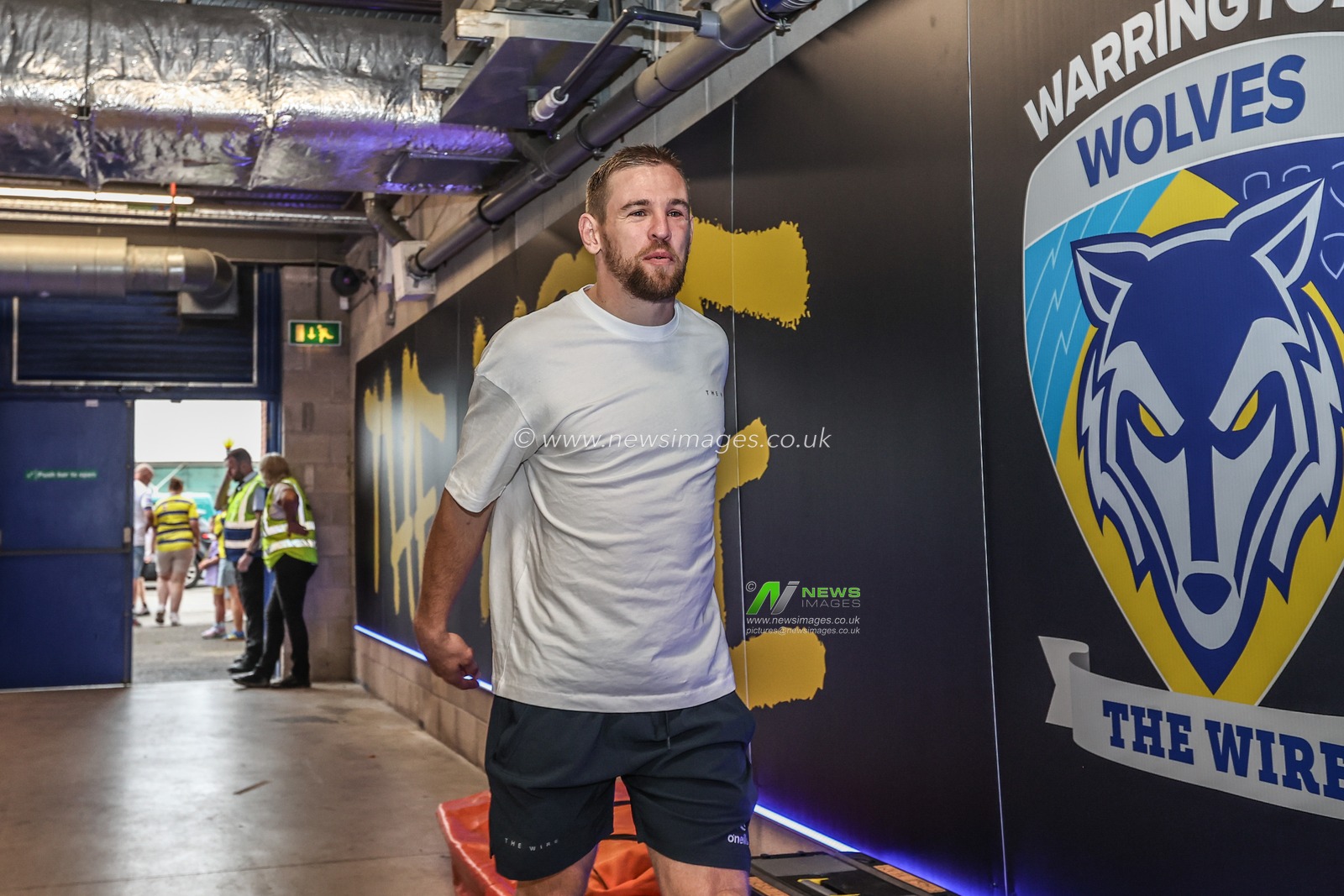 Matt Dufty of Warrington Wolves arrives during the Betfred Super League round 15 match Warrington Wolves vs Huddersfield Giants at Halliwell Jones Stadium, Warrington, United Kingdom, 21st June 2025

(Photo by Alfie Cosgrove/News Images)