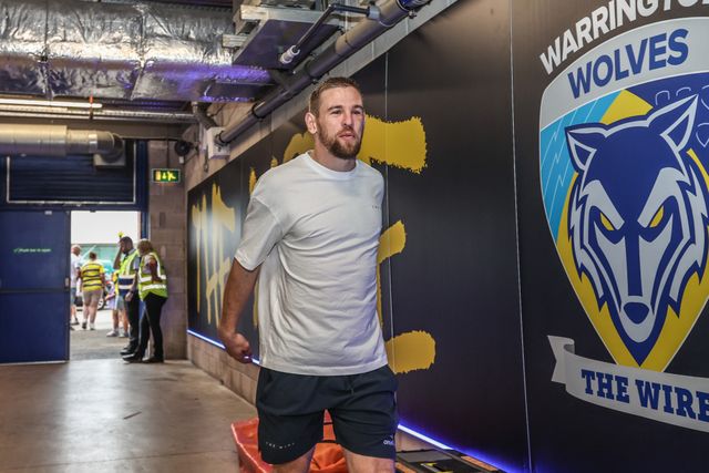 Matt Dufty of Warrington Wolves arrives during the Betfred Super League round 15 match Warrington Wolves vs Huddersfield Giants at Halliwell Jones Stadium, Warrington, United Kingdom, 21st June 2025

(Photo by Alfie Cosgrove/News Images)