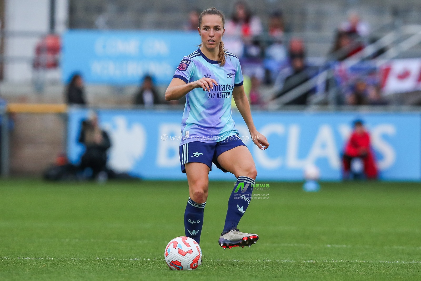 Lia Walti of Arsenal passes the ball during the Barclays Women's Super League match West Ham United Women vs Arsenal Women at Chigwell Construction Stadium, Dagenham, United Kingdom, 20th October 2024

(Photo by Izzy Poles/News Images)
