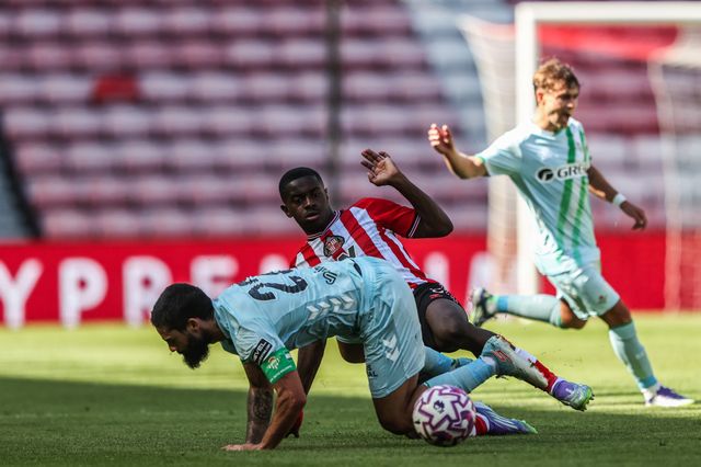 Noah Sadiki of Sunderland during the Pre-season friendly match Sunderland vs Real Betis at Stadium Of Light, Sunderland, United Kingdom, 2nd August 2025

(Photo by Alfie Cosgrove/News Images)