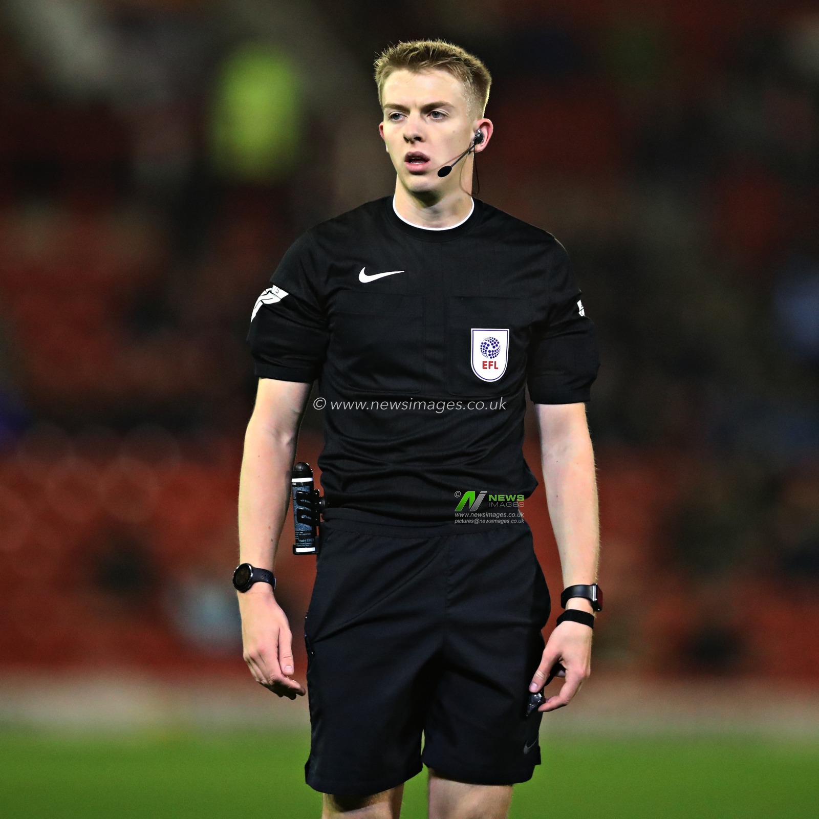 Match referee Zac Kennard-Kettle during the Sky Bet League 1 match Barnsley vs Reading at Oakwell, Barnsley, United Kingdom, 26th November 2024

(Photo by Sam Eaden/News Images)