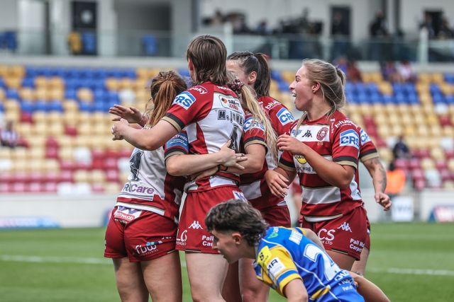 Grace Banks of Wigan Warriors celebrates her try during the Betfred Women's Challenge Cup Cup Semi-final match Leeds Rhinos vs Wigan Warriors at LNER Community Stadium, York, United Kingdom, 10th May 2025

(Photo by Alfie Cosgrove/News Images)