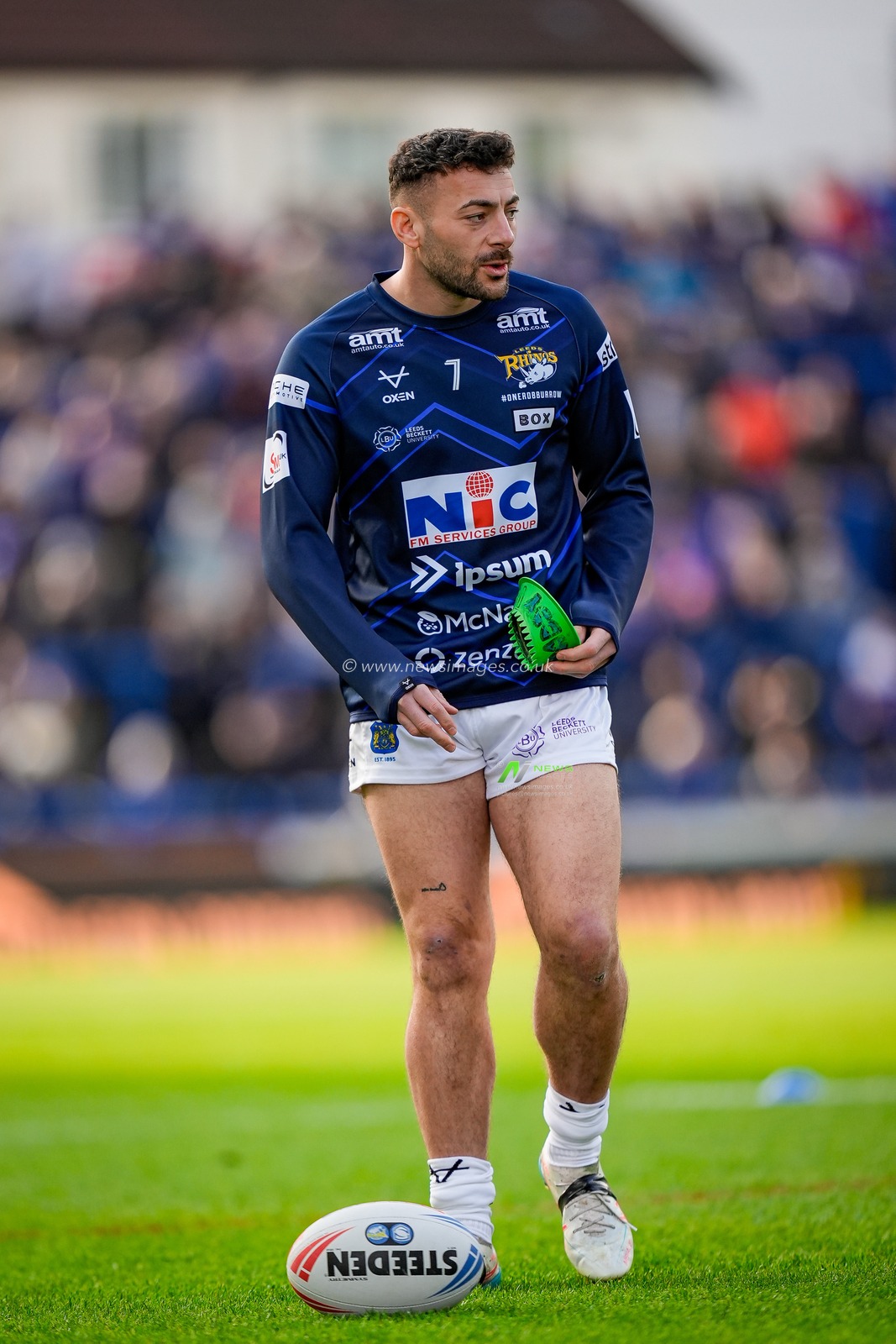 Jake Connor of Leeds Rhinos prepares to take a kick in the pre-game warm up during the Betfred Super League round 1 match Leeds Rhinos vs Warrington Wolves at AMT Headingley Stadium, Leeds, United Kingdom on 29 March 2026

(Photo by Maynard Manyowa/News Images)