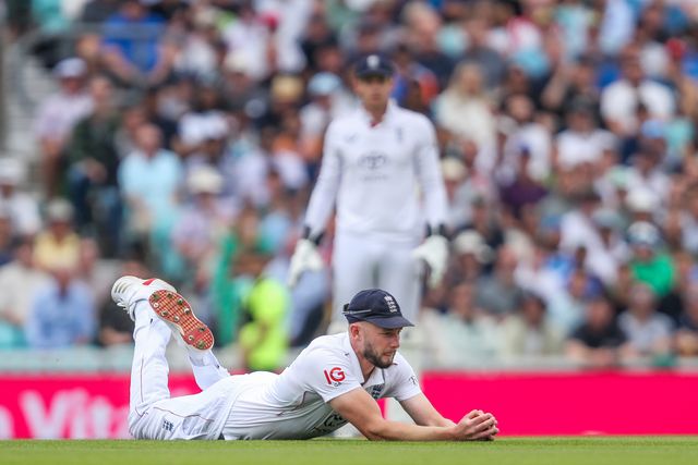 Gus Atkinson of England makes a catch during the 5th Rothesay Test Match Day 3 England vs India at The Kia Oval, London, United Kingdom, 2nd August 2025

(Photo by Izzy Poles/News Images)