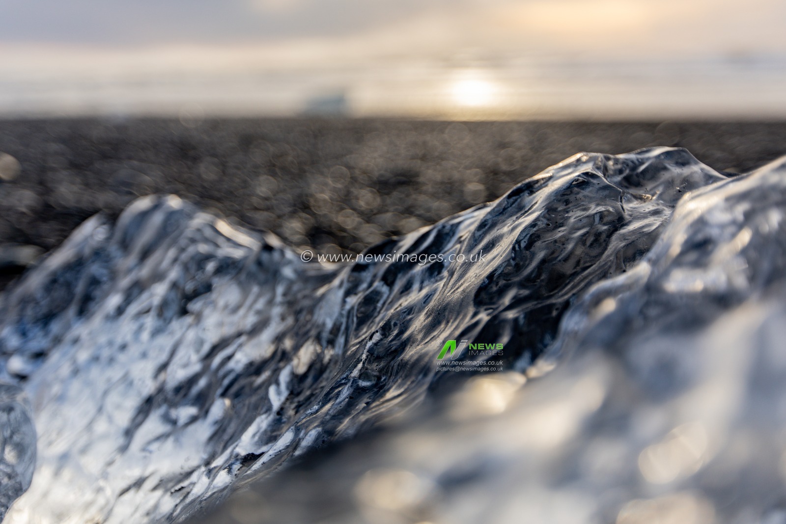 Small Iceberg's washed up on Diamond Beach that float down the river from JÃ¶kulsÃ¡rlÃ³n Glacial Lake , JÃ¶kulsÃ¡rlÃ³n, Iceland, 25th March 2025

(Photo by Alfie Cosgrove/News Images)