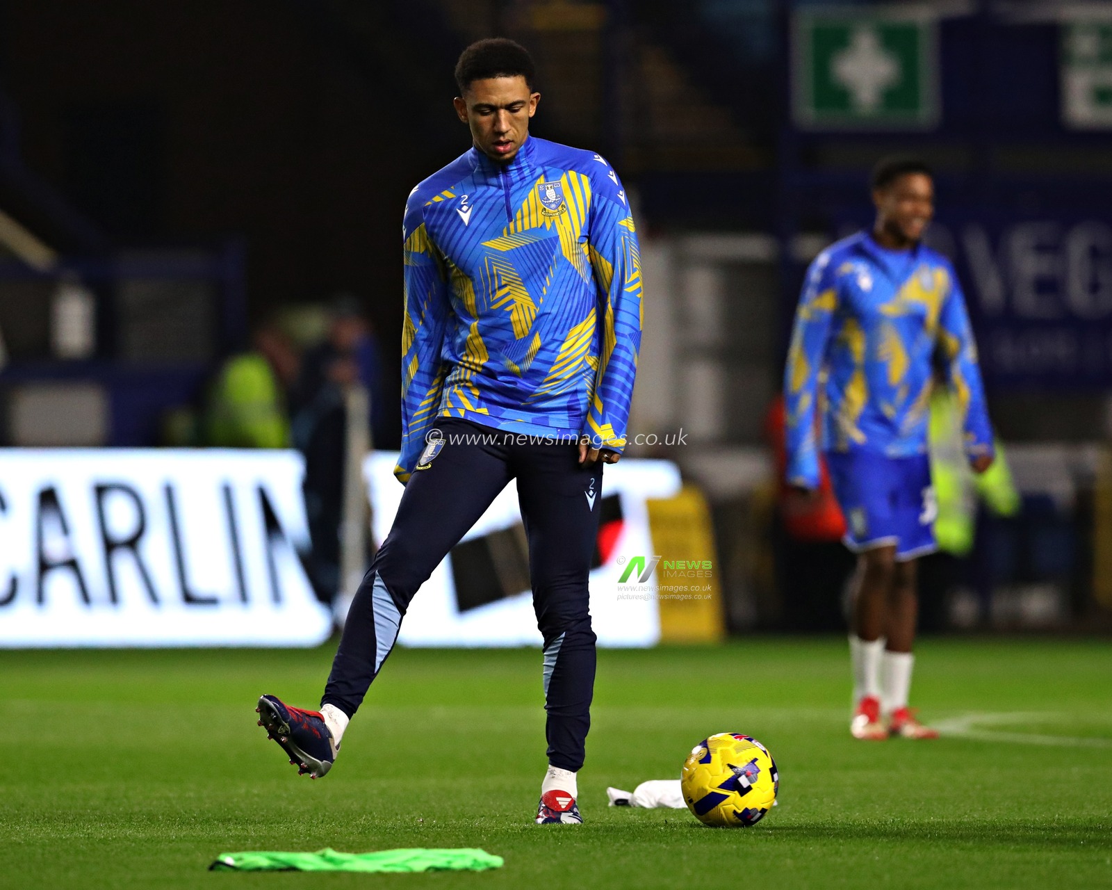 Liam Palmer of Sheffield Wednesday before the Sky Bet Championship match Sheffield Wednesday vs Norwich City at Hillsborough, Sheffield, United Kingdom, 5th November 2025(Photo by Sam Eaden/News Images)*** GER AUT SUI OUT ***