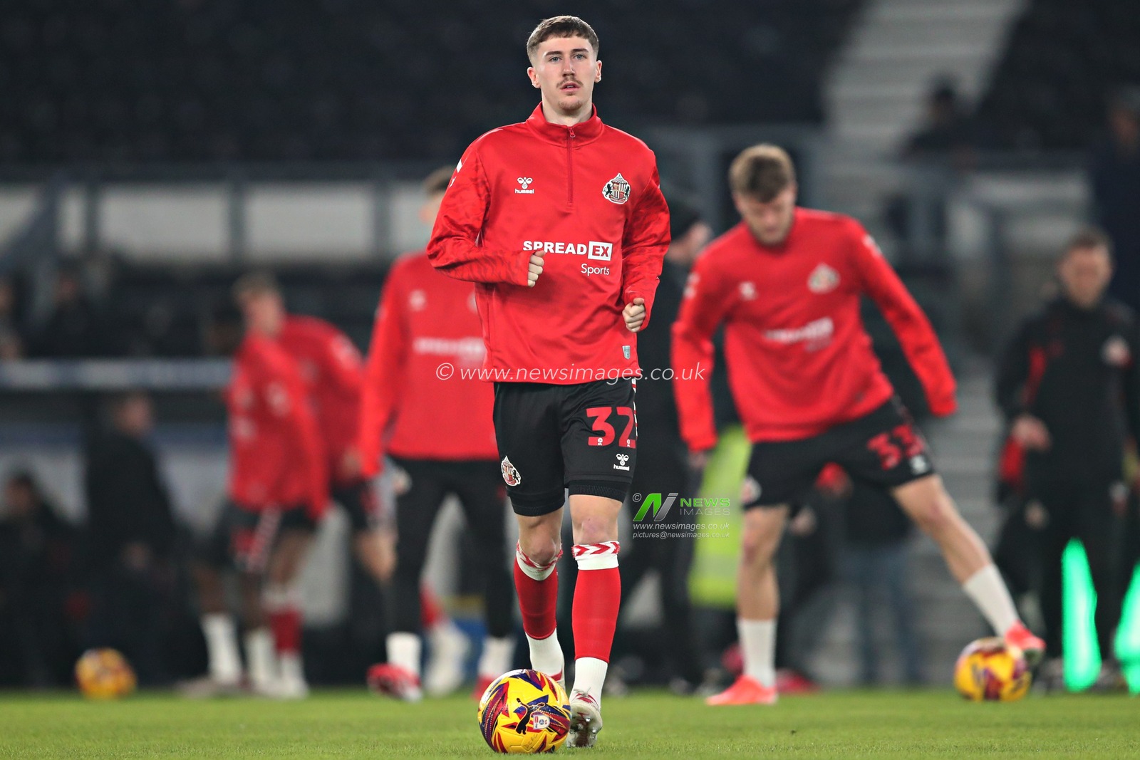 Trai Hume of Sunderland before the Sky Bet Championship match Derby County vs Sunderland at Pride Park Stadium, Derby, United Kingdom, 21st January 2025

(Photo by Sam Eaden/News Images) 