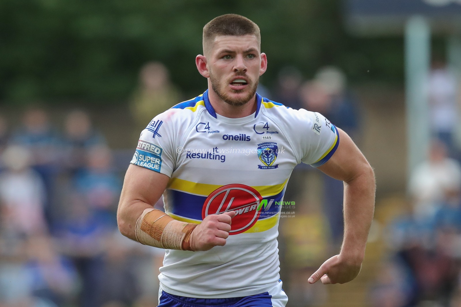 Danny Walker #16 of Warrington Wolves during the Betfred Super League Round 22 match Leeds Rhinos vs Warrington Wolves at Headingley Stadium, Leeds, United Kingdom, 20th August 2023

(Photo by James Heaton/News Images)