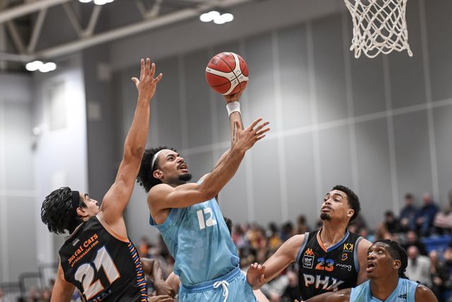 Josh Steel of Surrey Scorchers shoots a two pointer during the British Basketball Championship match Cheshire Phoenix vs Surrey Scorchers at Ellesmere Port Sports Village, Ellesmere Port, United Kingdom, 19th November 2023

(Photo by Craig Thomas/News Images)