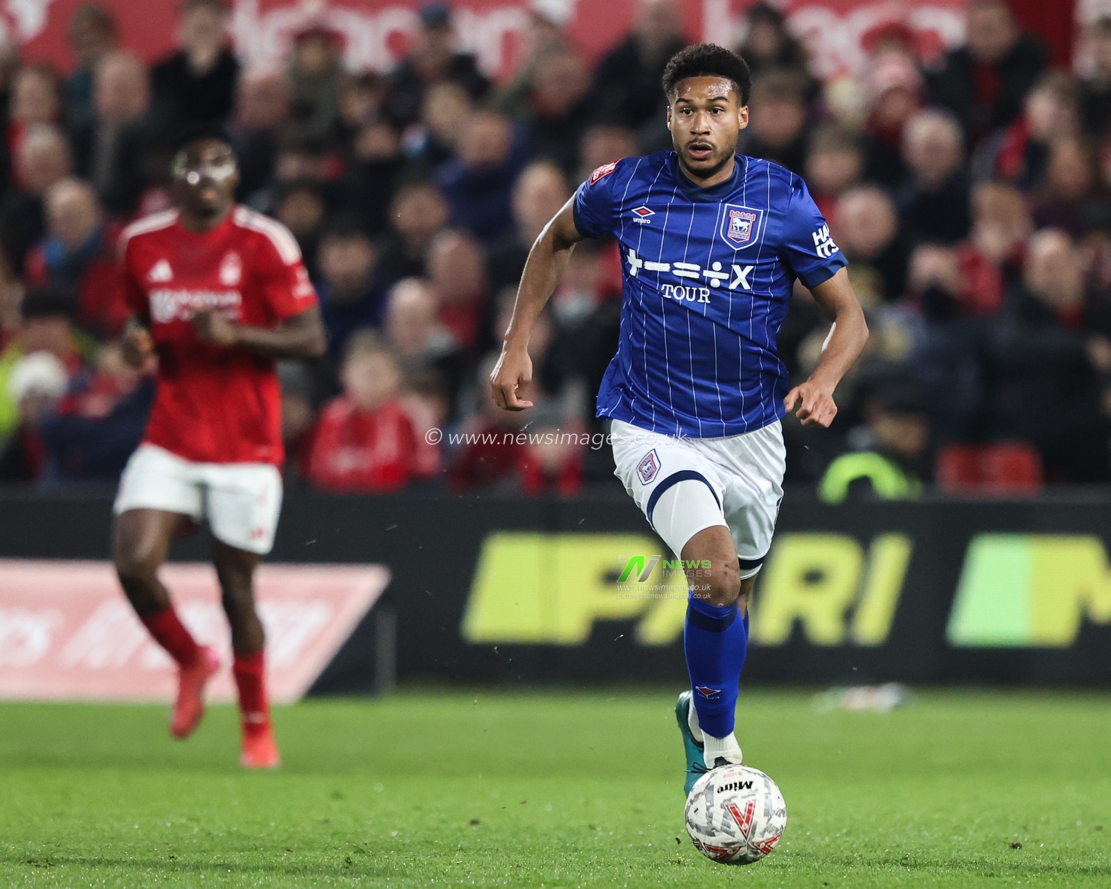 Jens Cajuste of Ipswich Town breaks with the ball during the Emirates FA Cup 5th Round match Nottingham Forest vs Ipswich Town at City Ground, Nottingham, United Kingdom, 3rd March 2025

(Photo by Alfie Cosgrove/News Images)