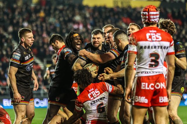 Andy Ackers of Bradford Bulls celebrates his try during the Betfred Super League round 4 match St Helens vs Bradford Bulls at The BrewDog Stadium, St Helens, United Kingdom on 07 March 2026

(Photo by Alfie Cosgrove/News Images)