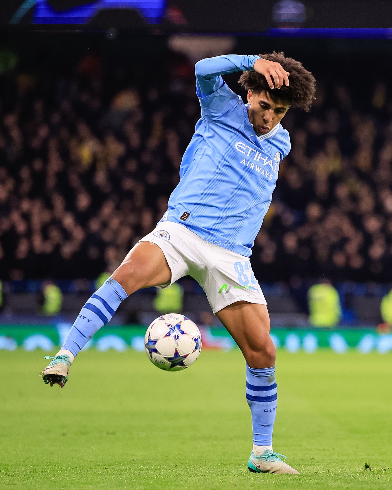 Rico Lewis #82 of Manchester City with the ball during the UEFA Champions League match Manchester City vs Young Boys at Etihad Stadium, Manchester, United Kingdom, 7th November 2023

(Photo by Conor Molloy/News Images)