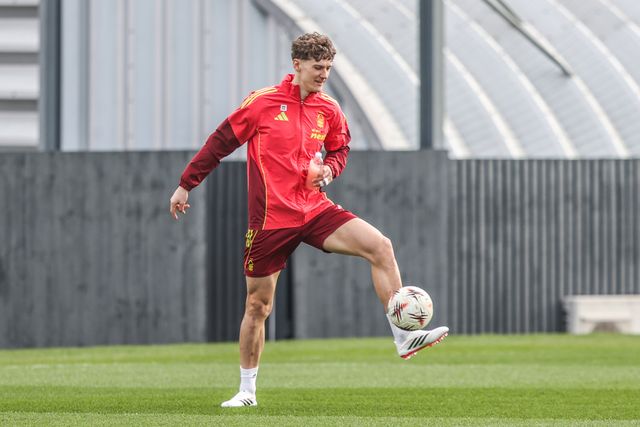 Ryan Yates of Nottingham Forest during the Nottingham Forest open training session ahead of their UEFA Europa League last 16 match against FC Midtjylland at The Nigel Doughty Academy, Nottingham, United Kingdom on 11 March 2026

(Photo by Alfie Cosgrove/News Images)