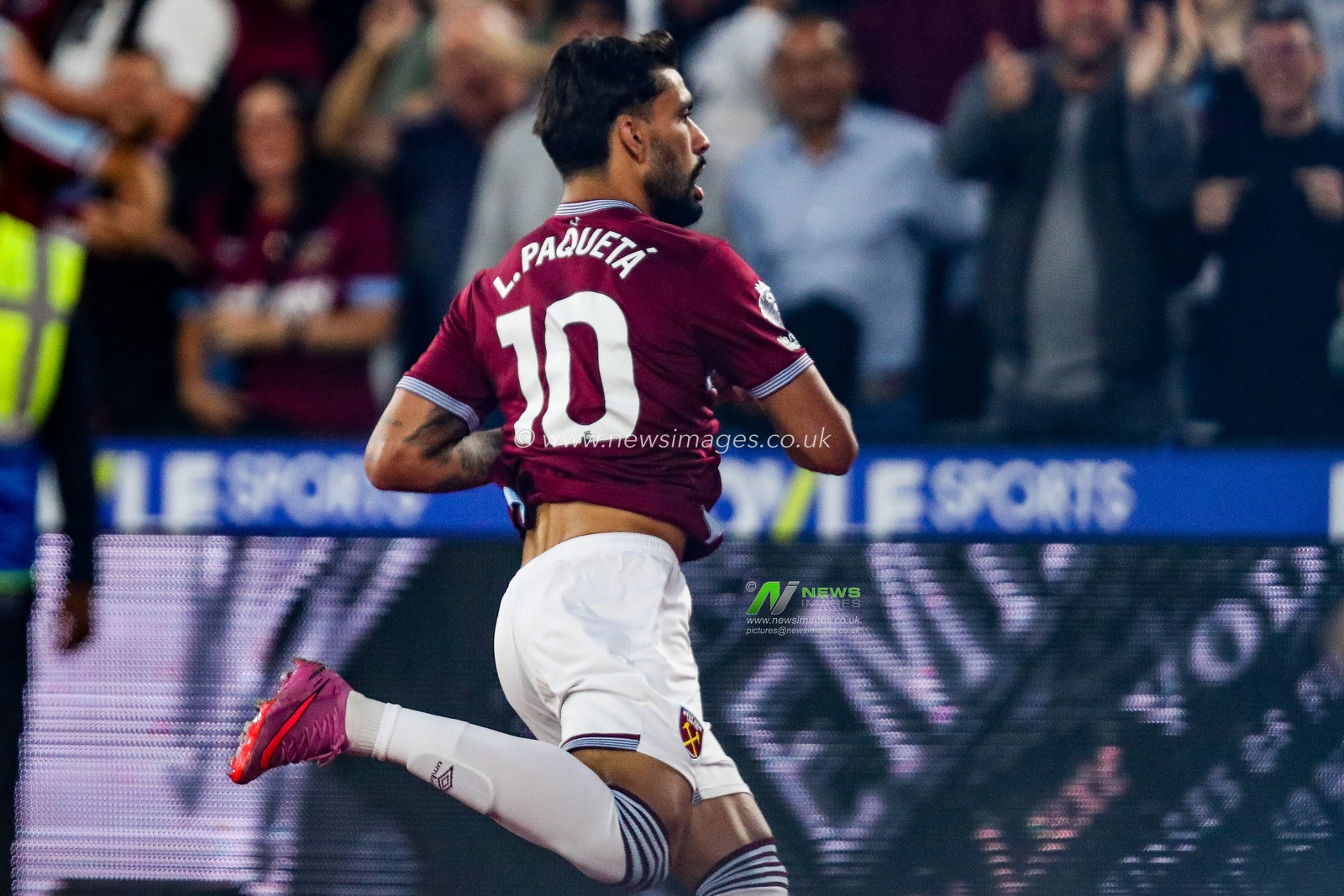 Lucas Paqueta of West Ham United celebrates his goal to make it 1-0 during the Premier League match West Ham United vs Chelsea at London Stadium, London, United Kingdom, 22nd August 2025

(Photo by Izzy Poles/News Images)