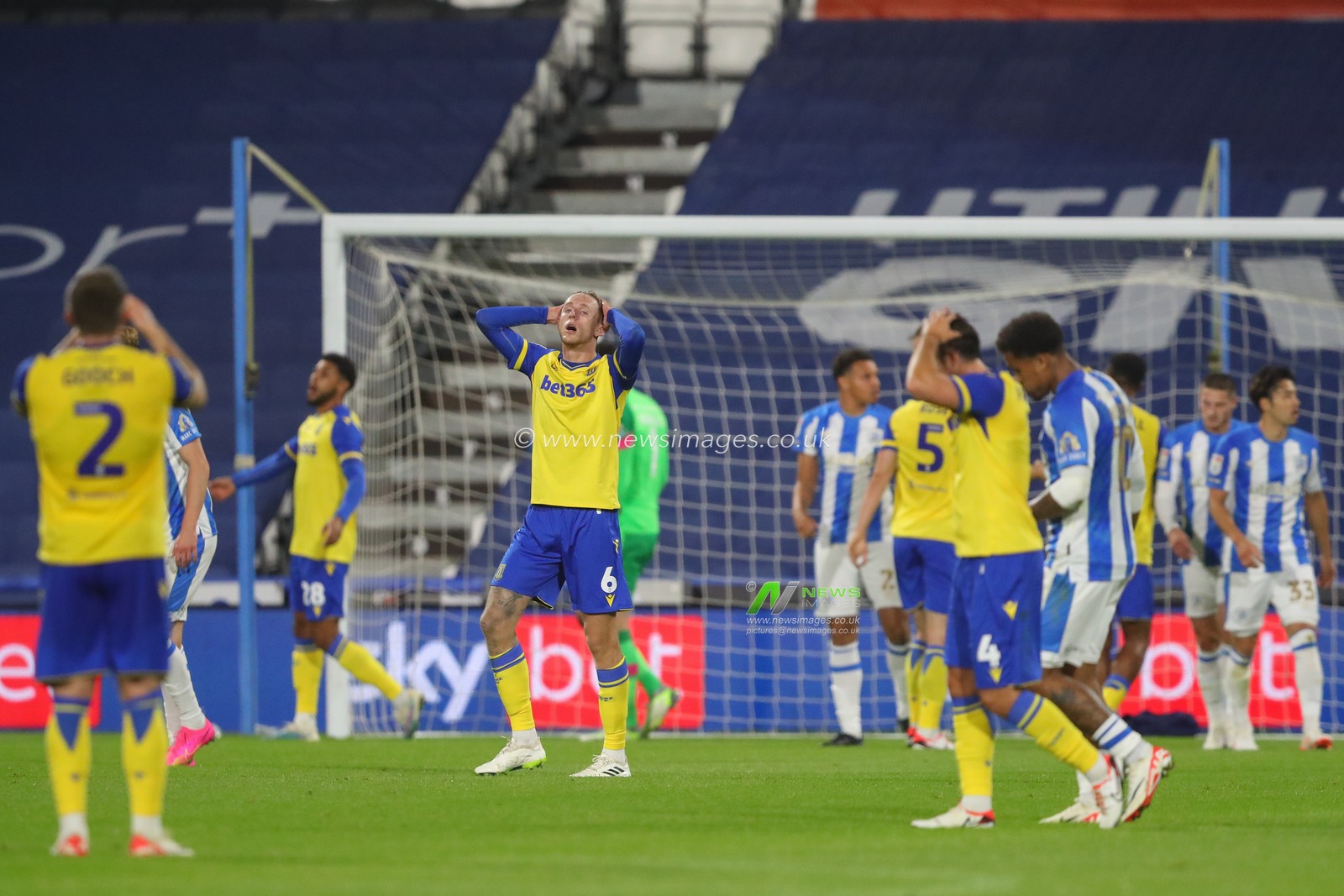 Wouter Burger #6 of Stoke City reacts to a missed chance during the Sky Bet Championship match Huddersfield Town vs Stoke City at John Smith's Stadium, Huddersfield, United Kingdom, 20th September 2023

(Photo by Gareth Evans/News Images)