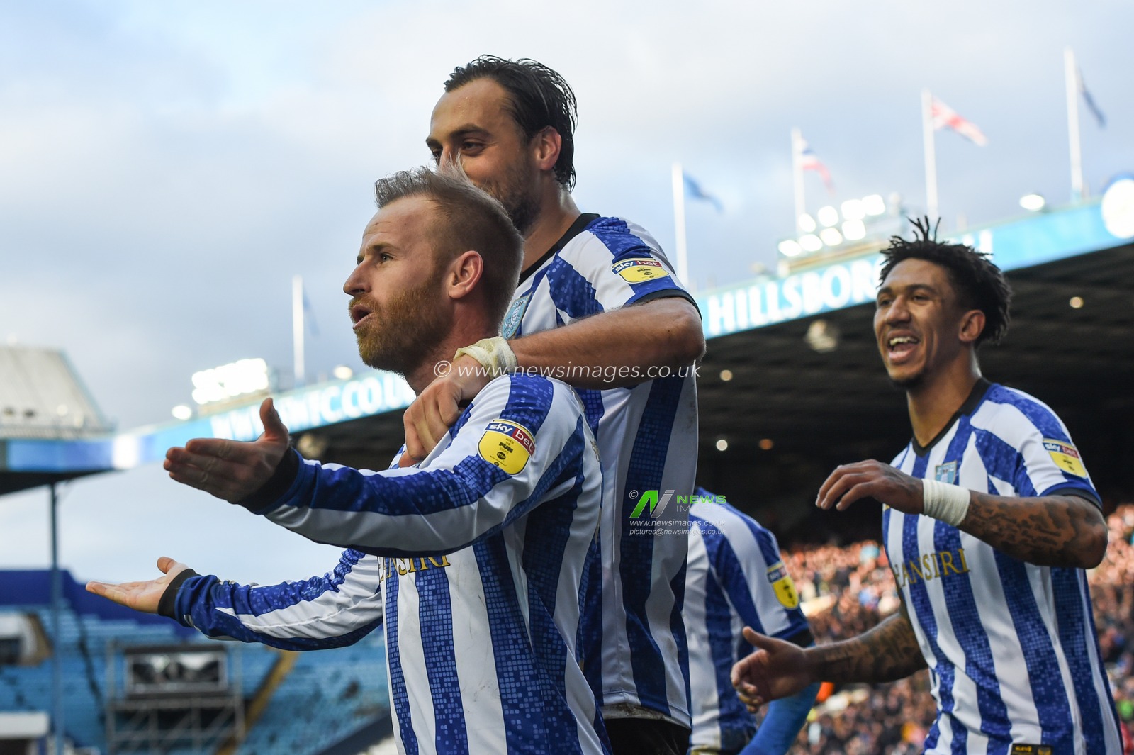 22nd December 2019, Hillsborough, Sheffield, England; Sky Bet Championship, Sheffield Wednesday v Bristol City : 
Barry Bannan (10) of Sheffield Wednesday celebrates slotting home a penalty to make it 1-0
Credit: Dean Williams/News Images