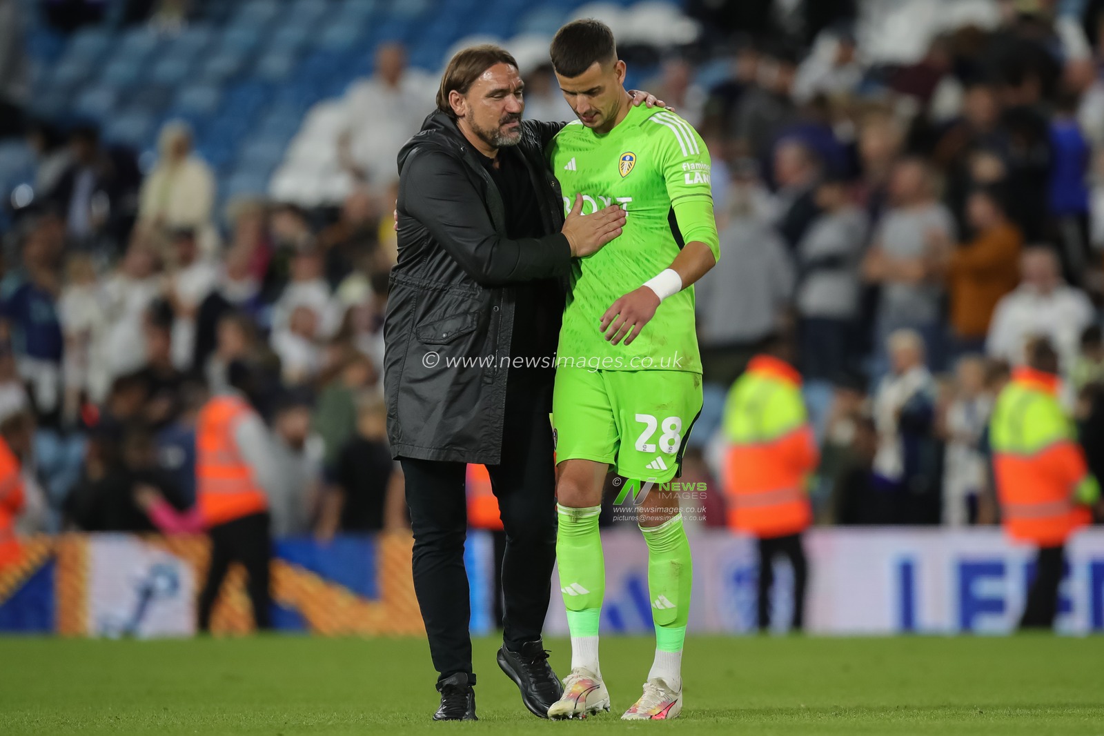 Daniel Farke manager of Leeds United congratulates Karl Darlow #28 of Leeds United after the Carabao Cup match Leeds United vs Shrewsbury Town at Elland Road, Leeds, United Kingdom, 9th August 2023

(Photo by James Heaton/News Images)