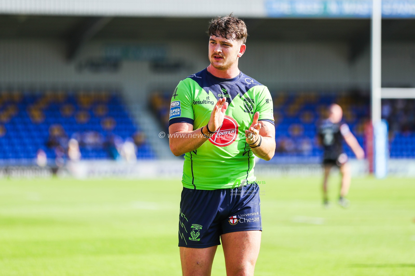 Jordy Crowther of Warrington Wolves acknowledges the fans after the teams win following the Betfred Super League Round 21 match London Broncos vs Warrington Wolves at Plough Lane, Wimbledon, United Kingdom, 11th August 2024

(Photo by Izzy Poles/News Images)