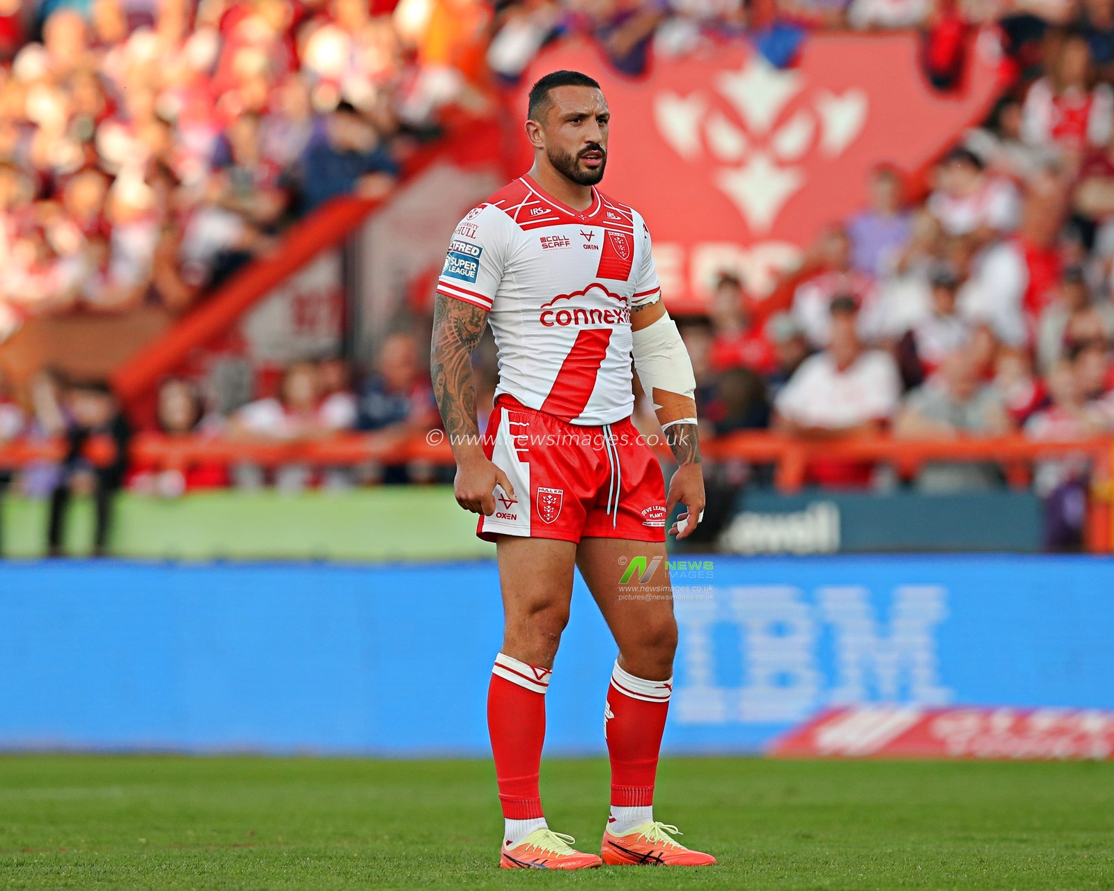 Elliot Minchella of Hull KR during the Betfred Super League Round 13 match Hull KR vs St Helens at Sewell Group Craven Park, Kingston upon Hull, United Kingdom, 30th May 2025(Photo by Sam Eaden/News Images)