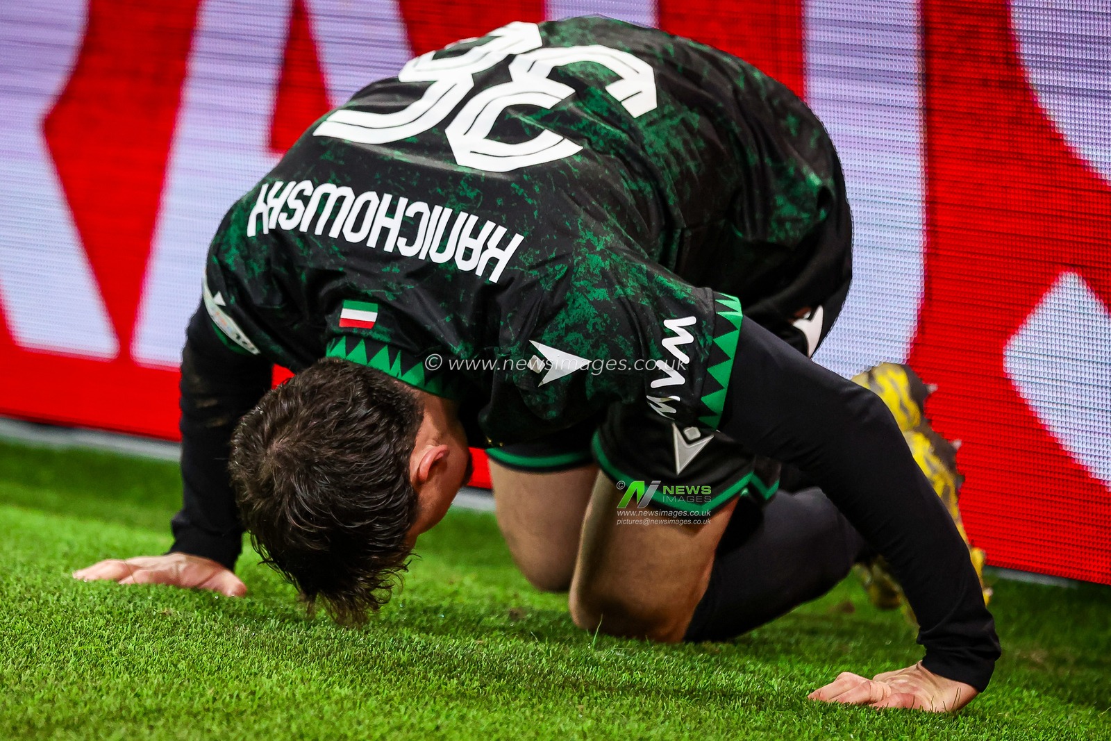 Gabi Kanichowsky of Ferencváros on the ground after colliding with led boards during the UEFA Europa League Matchday 8 of 8 Nottingham Forest vs Ferencvaros at City Ground, Nottingham, United Kingdom, 29th January 2026

(Photo by Alfie Cosgrove/News Images)