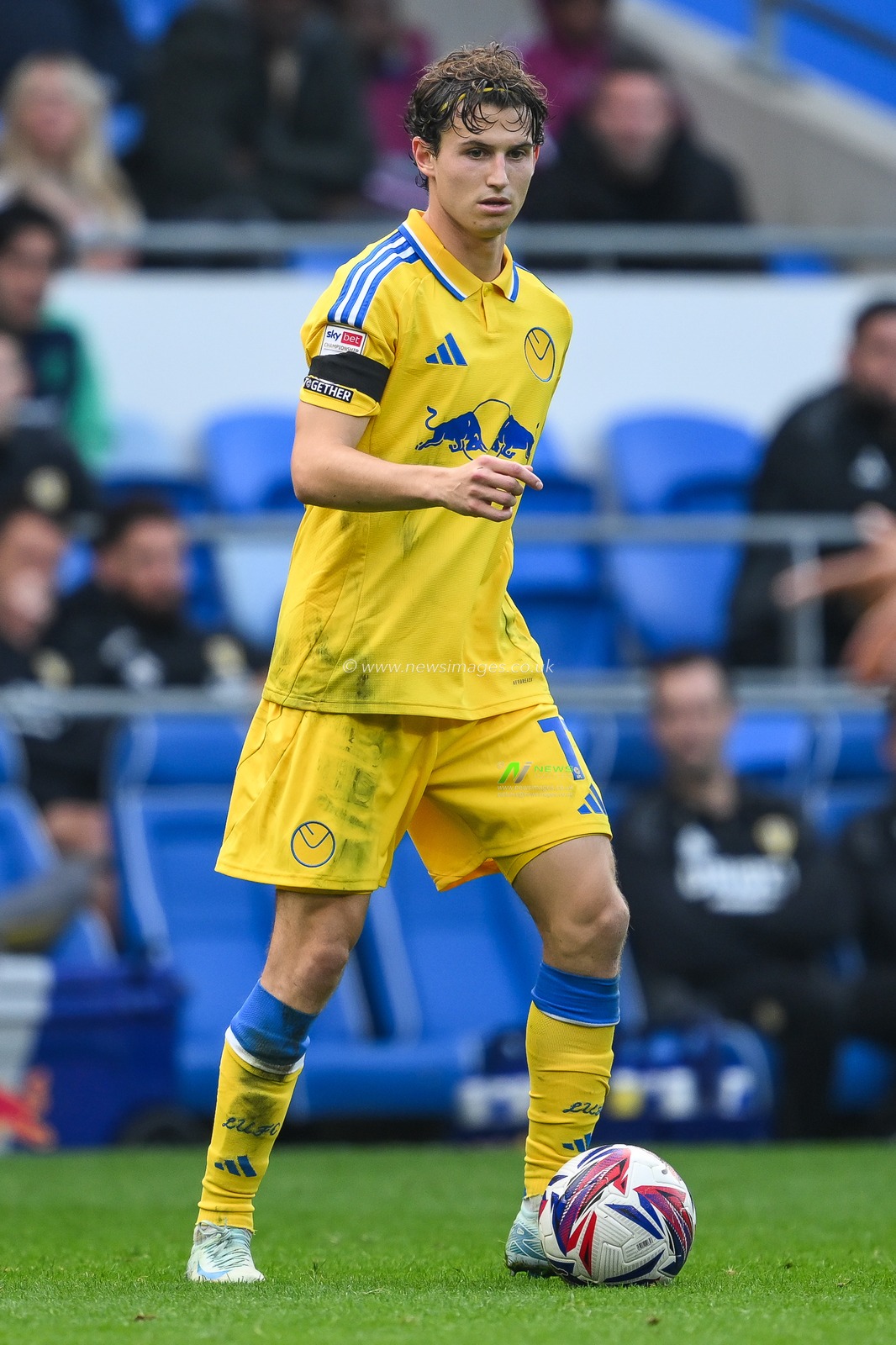 Brenden Aaronson of Leeds United in action during the Sky Bet Championship match Cardiff City vs Leeds United at Cardiff City Stadium, Cardiff, United Kingdom, 21st September 2024

(Photo by Craig Thomas/News Images)