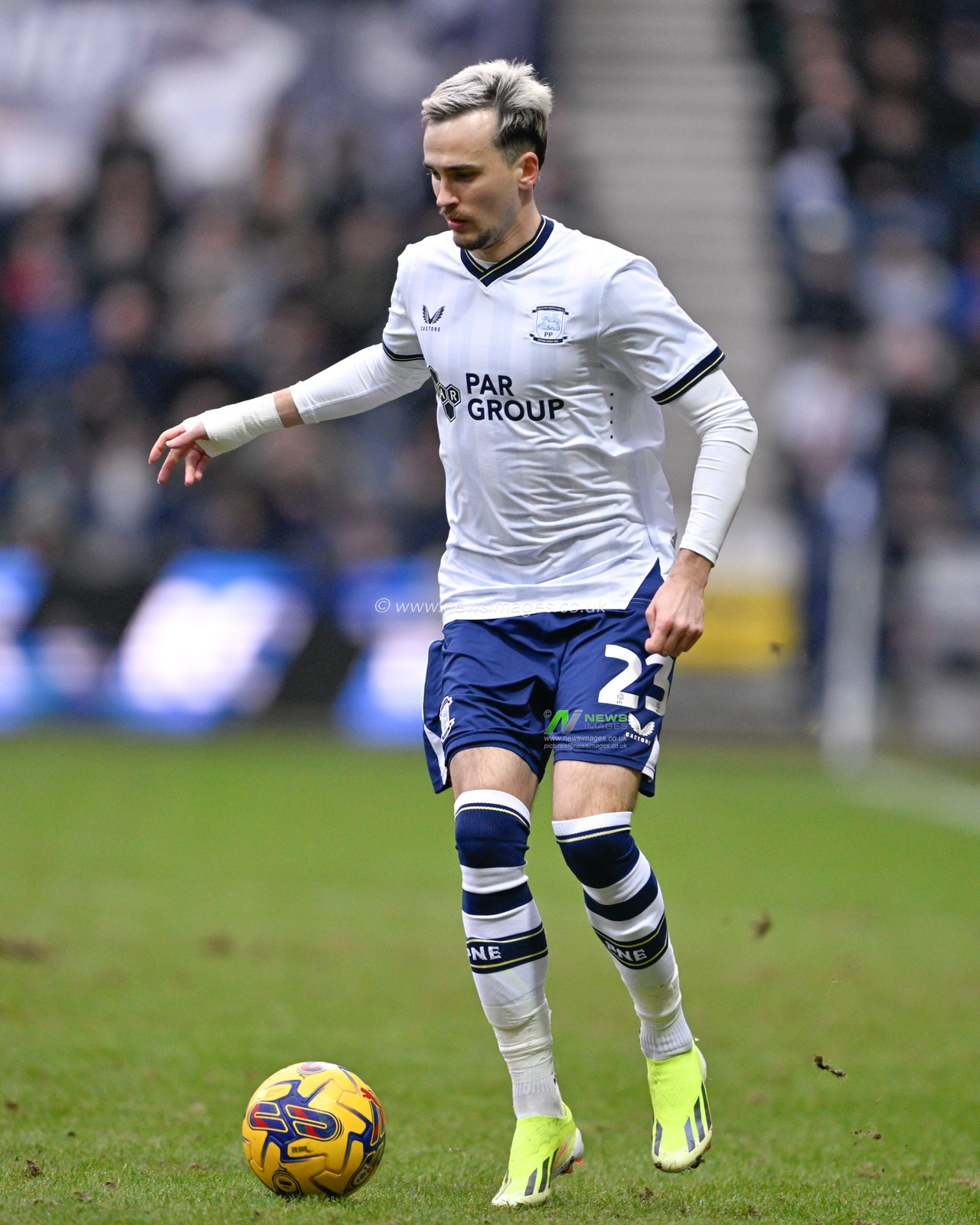 Liam Millar of Preston North End breaks forward with the ball, during the Sky Bet Championship match Preston North End vs Bristol City at Deepdale, Preston, United Kingdom, 13th January 2024

(Photo by Cody Froggatt/News Images)