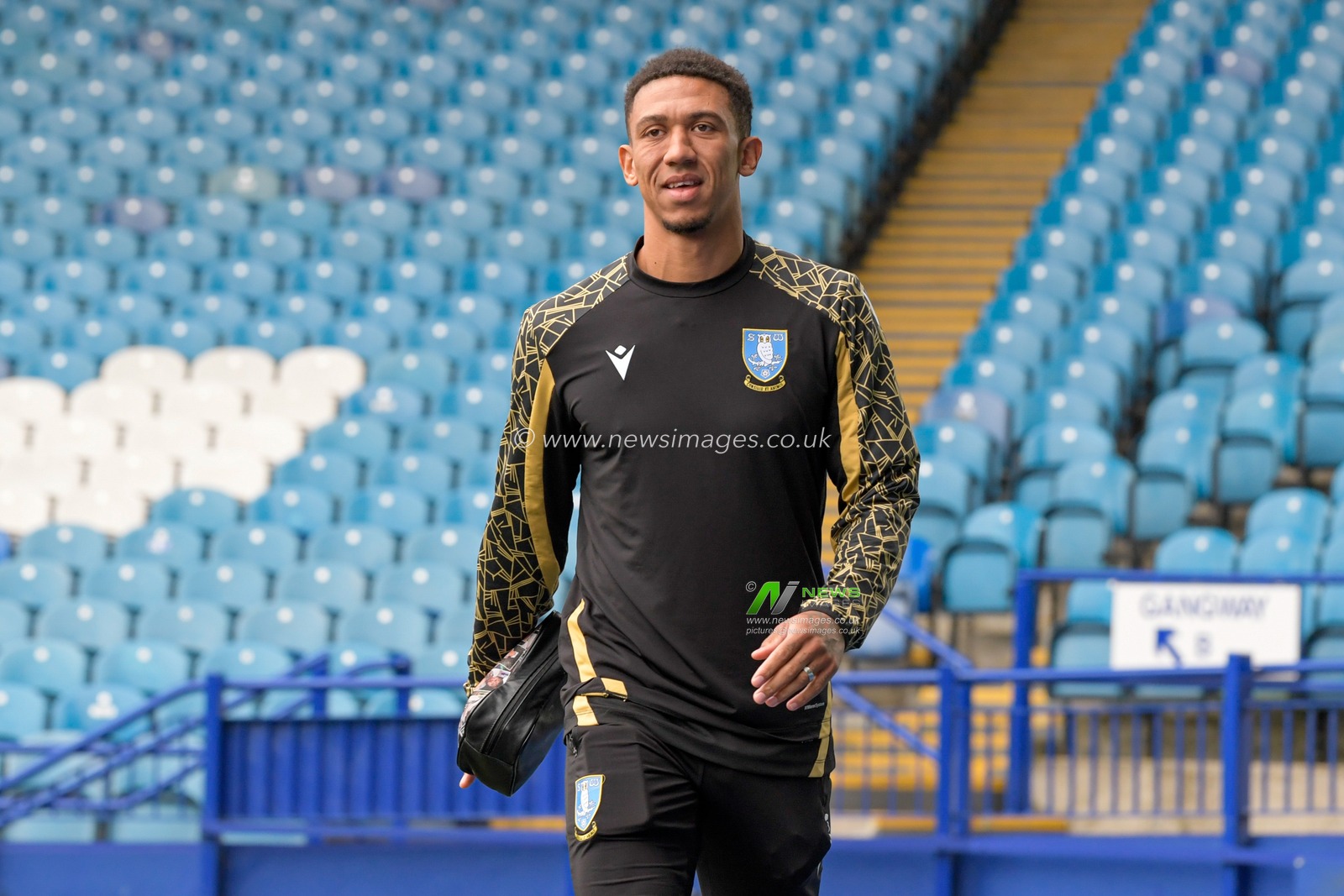 Liam Palmer #2 of Sheffield Wednesday arrives at Hillsborough for the game against Lincoln City