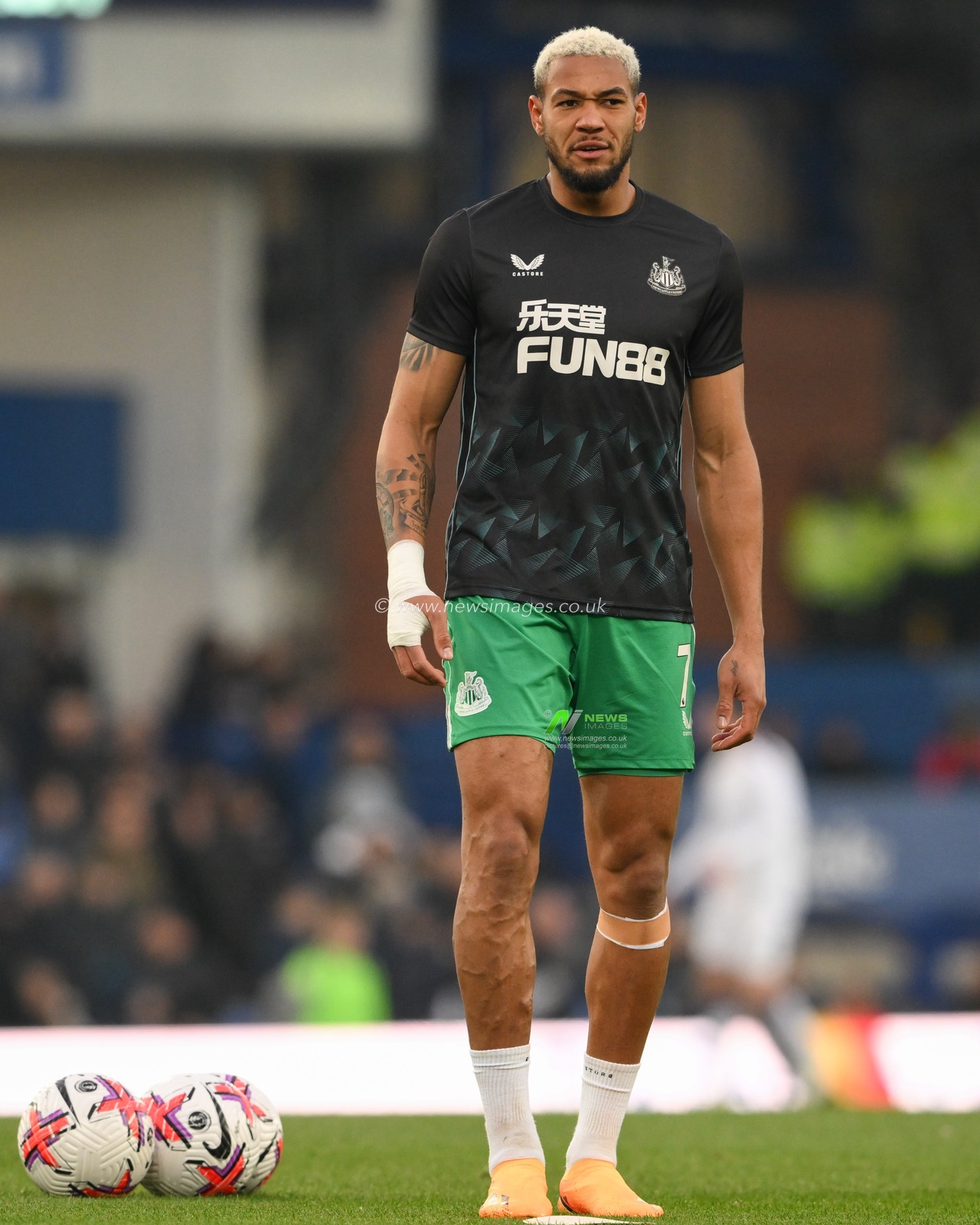Joelinton #7 of Newcastle United during the pre-game warm up ahead of the Premier League match Everton vs Newcastle United at Goodison Park, Liverpool, United Kingdom, 27th April 2023

(Photo by Craig Thomas/News Images)