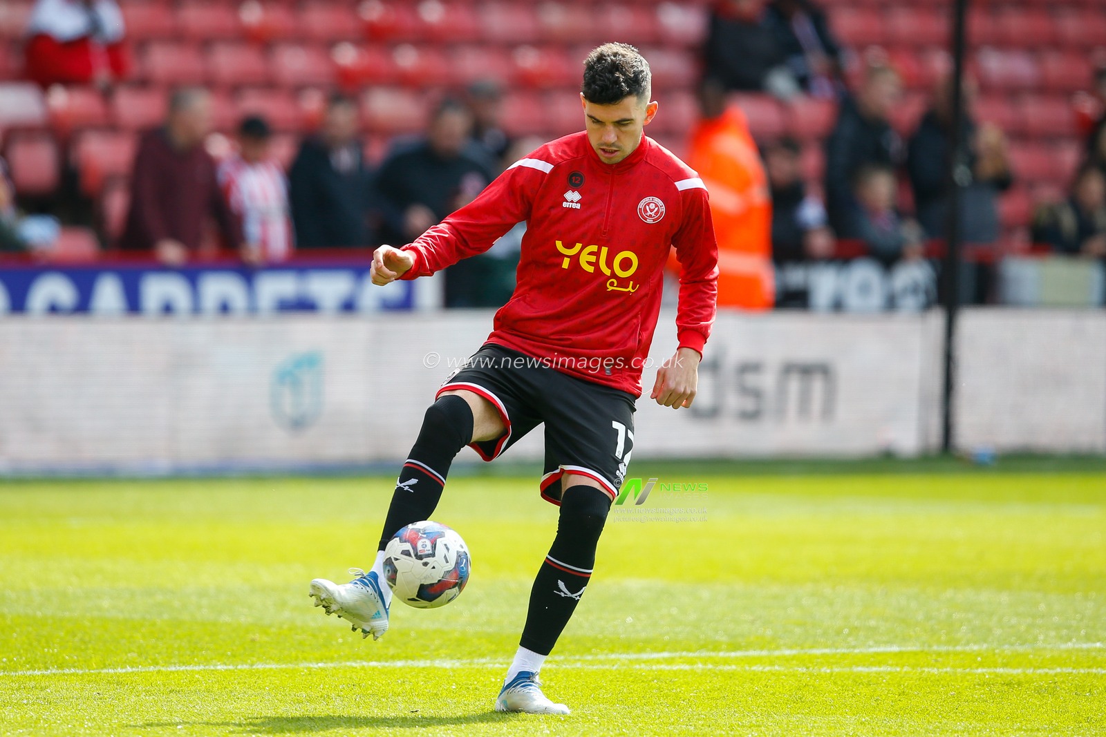 John Egan #12 of Sheffield United warms up before the Sky Bet Championship match Sheffield United vs Cardiff City at Bramall Lane, Sheffield, United Kingdom, 15th April 2023

(Photo by Ben Early/News Images)