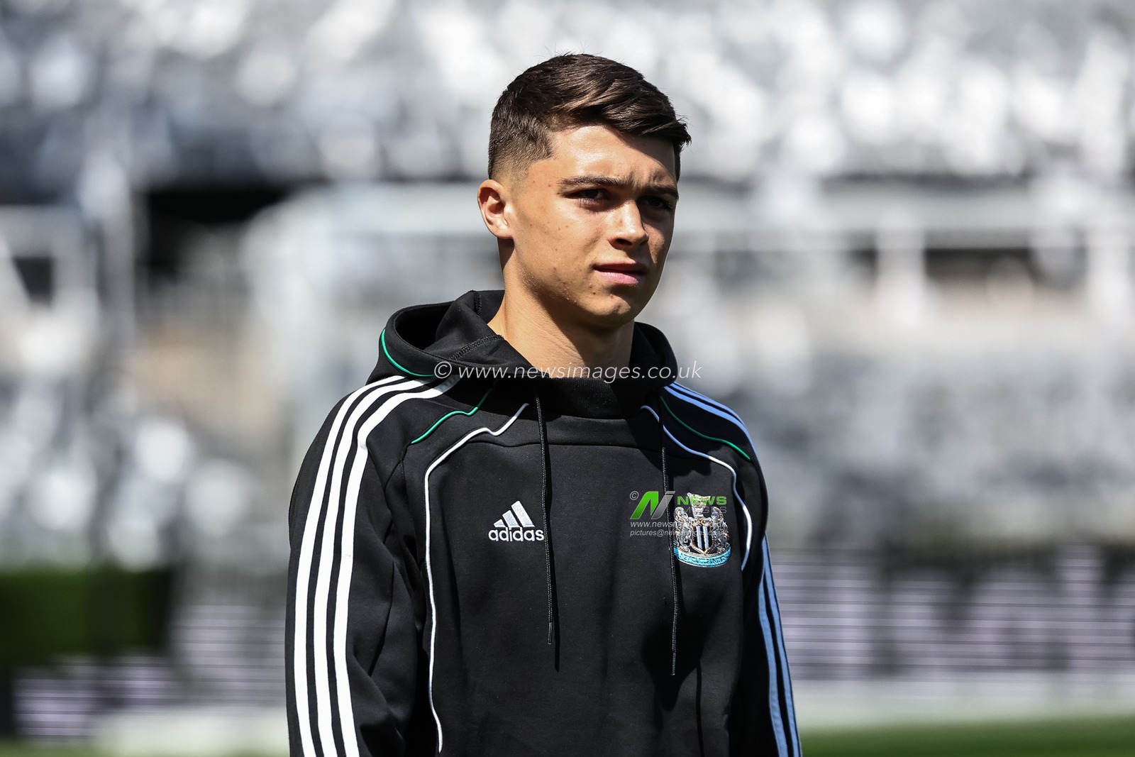 Lewis Miley of Newcastle United arrives during the Premier League match Newcastle United vs Everton at St. James's Park, Newcastle, United Kingdom, 25th May 2025

(Photo by Mark Cosgrove/News Images)