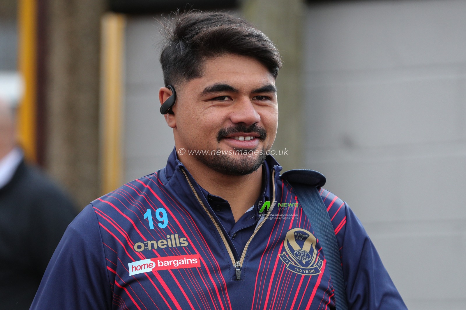 James Bell #19 of St Helens arrives at The Mend-A-Hose Jungle ahead of the Betfred Super League Round 2 match Castleford Tigers vs St Helens at The Mend-A-Hose Jungle, Castleford, United Kingdom, 26th February 2023

(Photo by James Heaton/News Images)