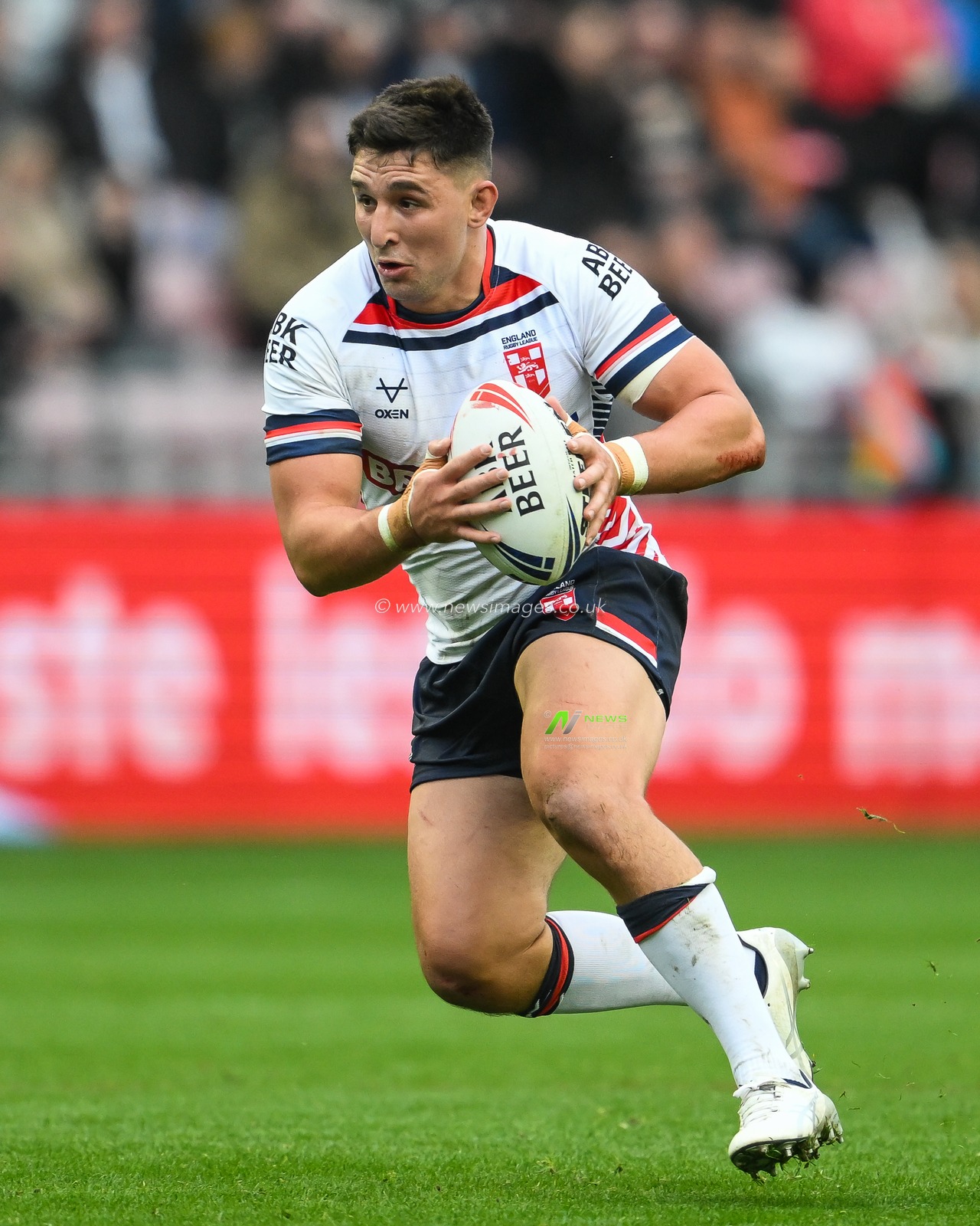 Victor Radley of England makes a break during the ABK Beer Internationals Series match England vs Samoa at The Brick Community Stadium, Wigan, United Kingdom, 27th October 2024

(Photo by Craig Thomas/News Images)