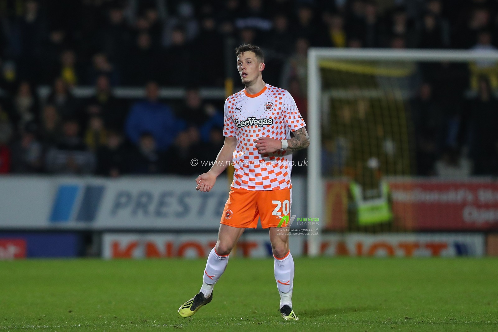 Oliver Casey #20 of Blackpool during the Sky Bet League 1 match Burton Albion vs Blackpool at Pirelli Stadium, Burton upon Trent, United Kingdom, 26th December 2023

(Photo by Gareth Evans/News Images)
