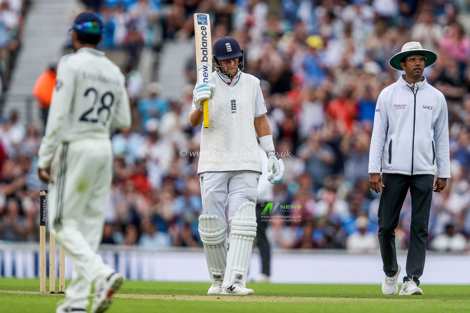 Joe Root of England celebrates a half century during the 5th Rothesay Test Match day 4 England vs India at The Kia Oval, London, United Kingdom, 3rd August 2025

(Photo by Izzy Poles/News Images)