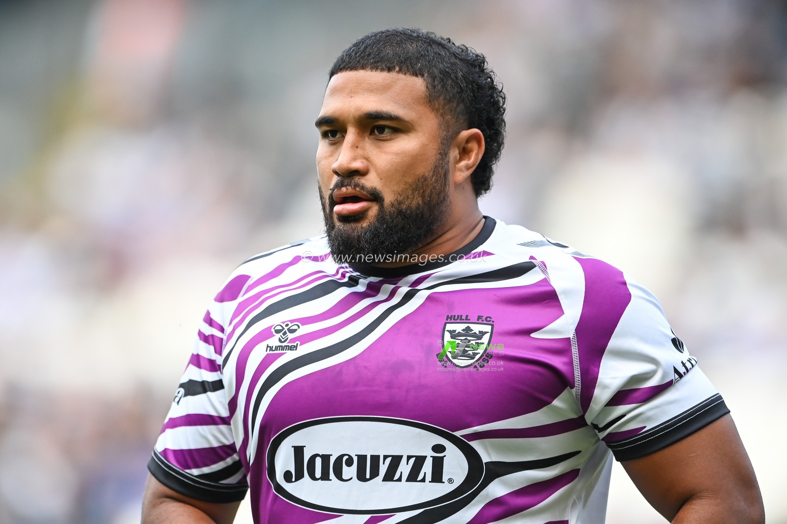 Chris Satae #10 of Hull FC during pre match warm up ahead of the Betfred Super League match Hull FC vs Hull KR at MKM Stadium, Hull, United Kingdom, 3rd September 2022

(Photo by Craig Thomas/News Images)