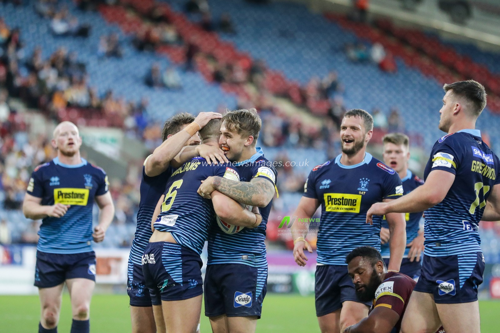 21st June 2019 , John Smiths Stadium, Huddersfield, England; Betfred Super League, Round 19, Huddersfield Giants vs Wigan Warriors ; George Williams (6) of Wigan Warriors celebrates his try 


Credit Mark Cosgrove/News Images