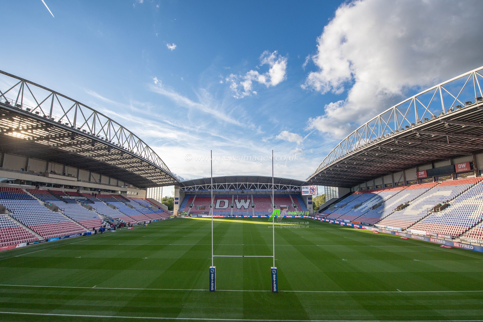 General view of the DW Stadium, Home of Wigan Warriors ahead of the Betfred Super League match Wigan Warriors vs Leeds Rhinos at DW Stadium, Wigan, United Kingdom, 16th September 2022

(Photo by Craig Thomas/News Images)