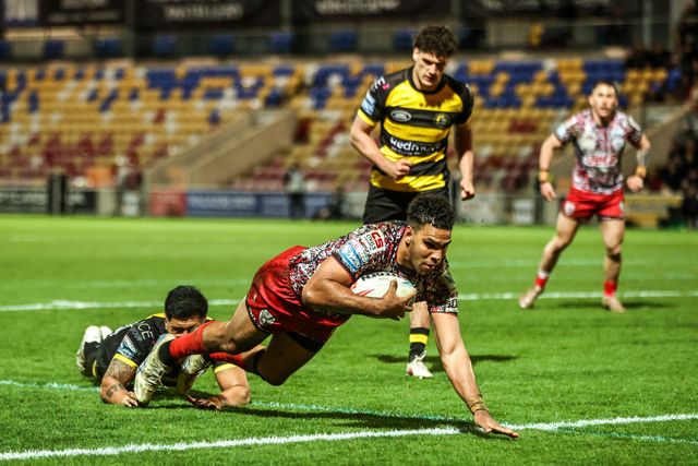 Jacob Alick-Wiencke of Leigh Leopards goes over for a try during the Betfred Super League round 8 match York Knights vs Leigh Leopards at LNER Community Stadium, York, United Kingdom on 17 April 2026

(Photo by Alfie Cosgrove/News Images)