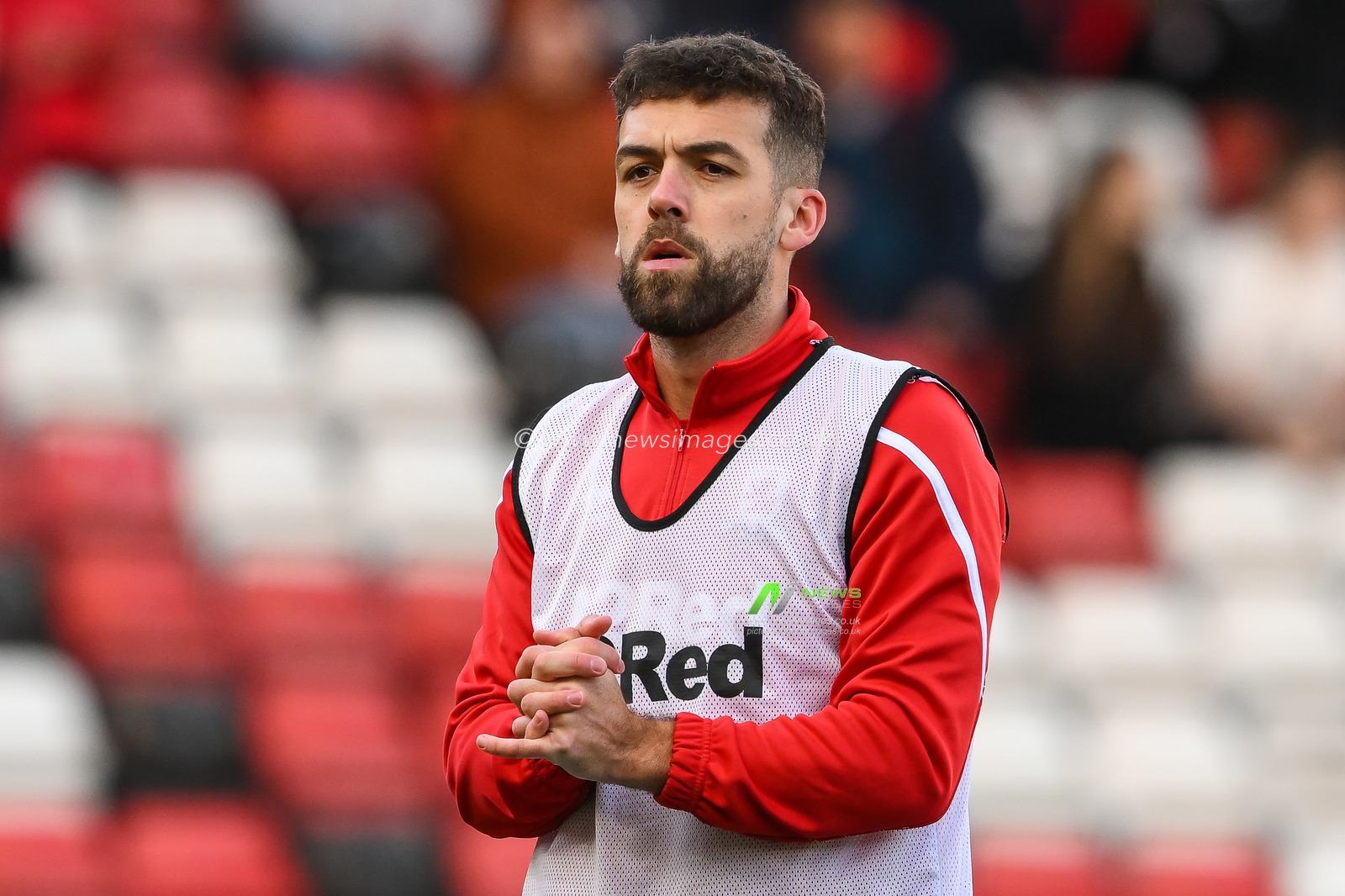 Tommy Smith #14 of Middlesbrough during the pre-game warmup ahead of the Sky Bet Championship match Bristol City vs Middlesbrough at Ashton Gate, Bristol, United Kingdom, 10th April 2023

(Photo by Craig Thomas/News Images)