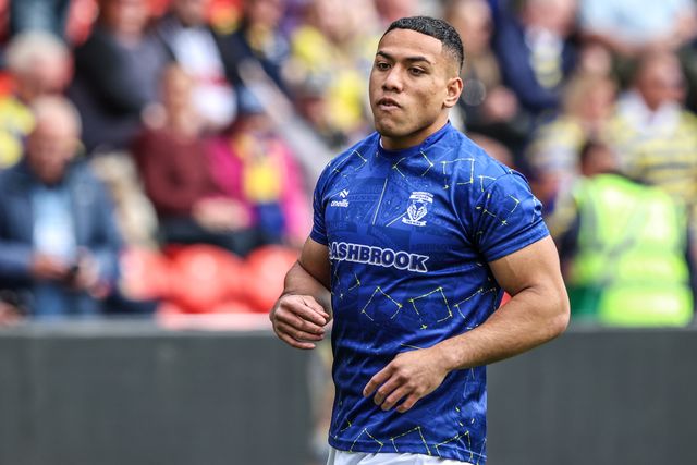 Albert Hopoate of Warrington Wolves in the pre-game warm up during the Betfred Challenge Cup Semi-Finals match Warrington Wolves vs Hull KR at Eco-Power Stadium, Doncaster, United Kingdom on 10 May 2026

(Photo by Alfie Cosgrove/News Images)