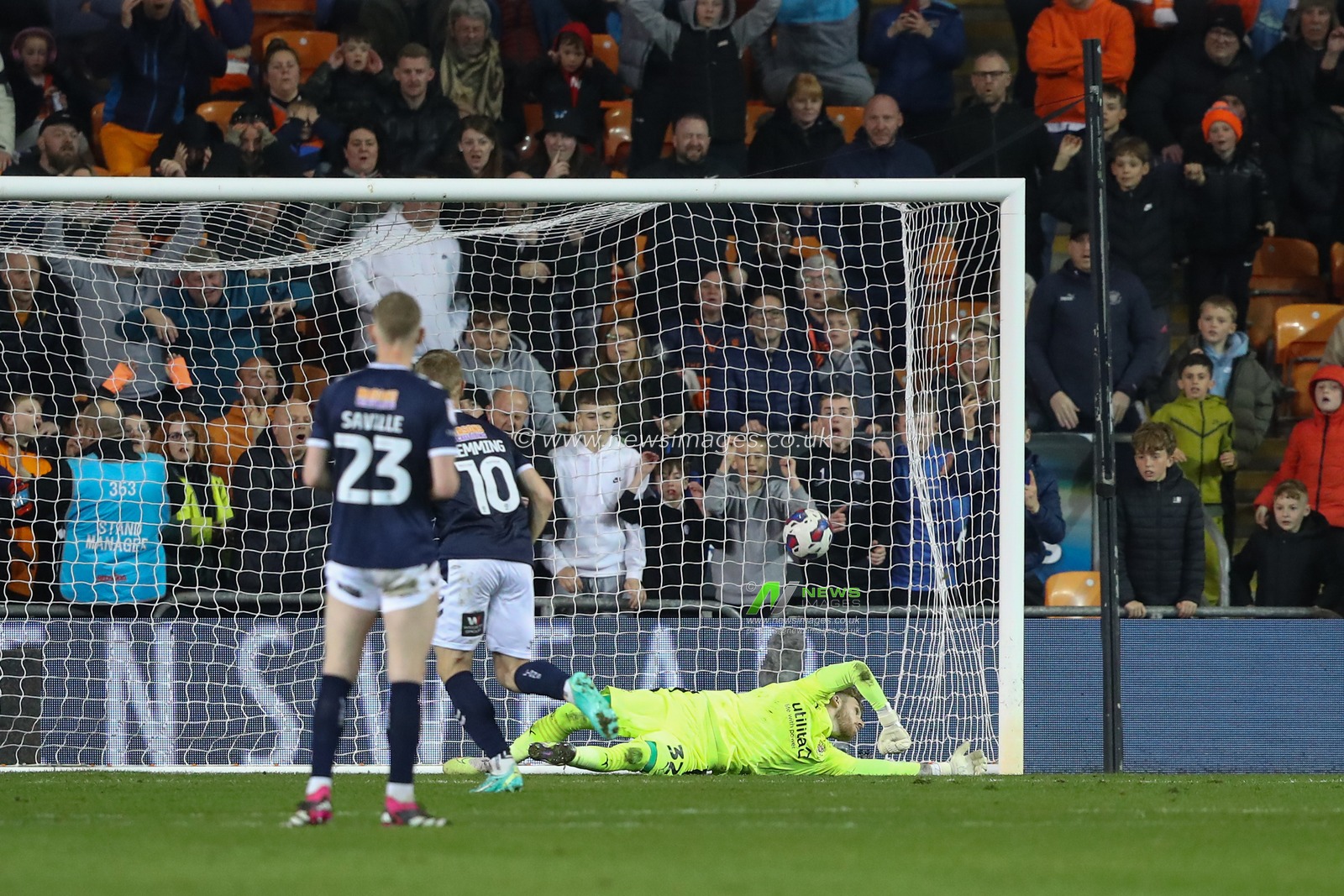 Zian Flemming #10 of Millwall scores a goal to make it 2-3 during the Sky Bet Championship match Blackpool vs Millwall at Bloomfield Road, Blackpool, United Kingdom, 28th April 2023

(Photo by Gareth Evans/News Images)